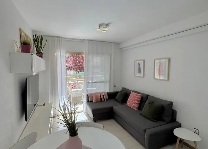 La Pineda Holiday Apartment By Priorityvillas